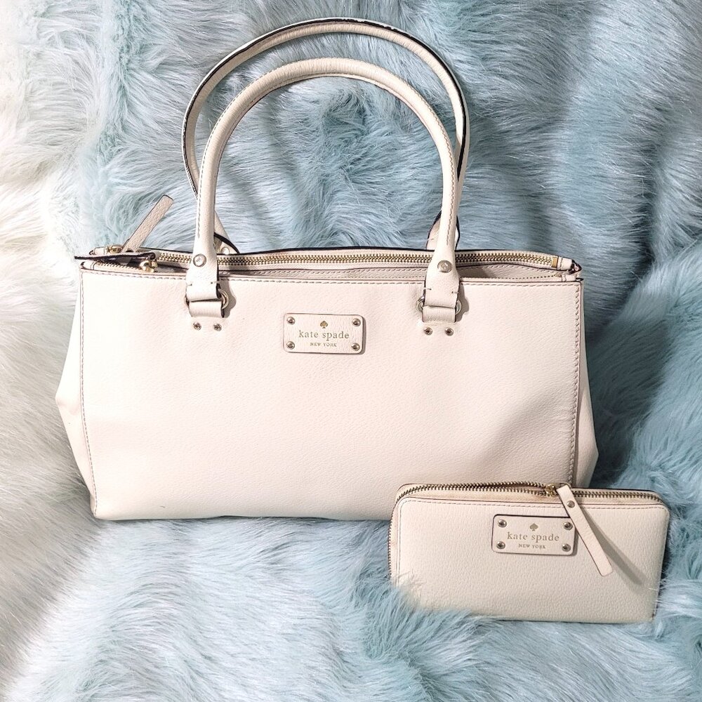 KATE SPADE NEW YORK*** LARGE LEATHER TOTE** LARGE 15 X 10 X4 & MATCHING WALLET